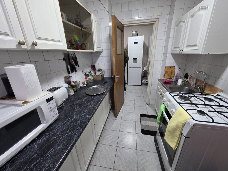 Lujerului, chiar pe Iuliu Maniu, vav piata Veternilor, 5 minute metrou,